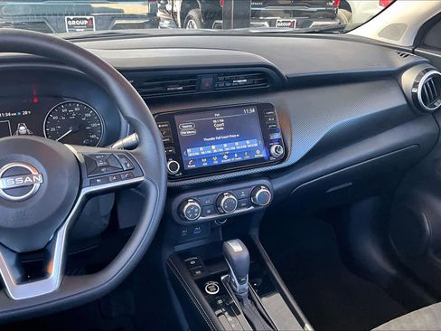 Certified 2024 Nissan Kicks SV image 6