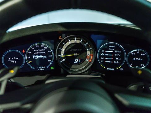 Certified 2024 Porsche 911 GT3 RS RWD image 17