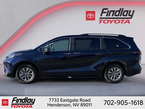 Certified 2026 Toyota Sienna XLE FWD image 10
