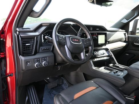 Used 2024 GMC Sierra 2500 AT4 w/ AT4 Premium Plus Package AWD/4WD image 14