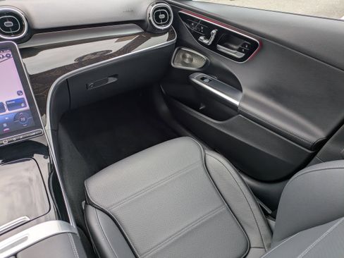 Used 2024 Mercedes-Benz C 300 Sedan image 20