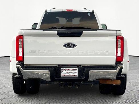Certified 2024 Ford F350 XLT image 4