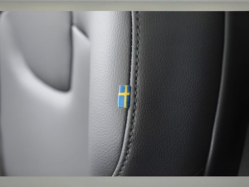 Used 2023 Volvo XC90 B5 Core w/ Protection Package Premier image 40