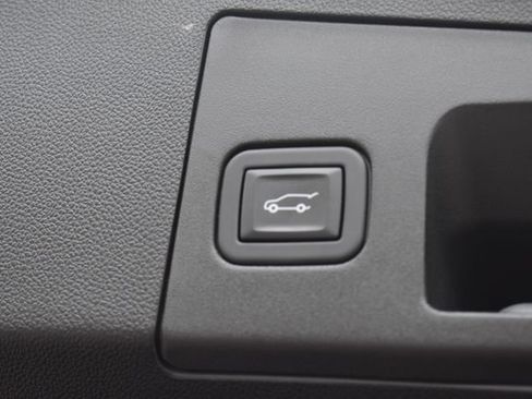 Used 2024 Cadillac XT4 Sport w/ Technology Package AWD/4WD image 20