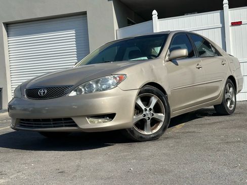 Used 2006 Toyota Camry SE image 6