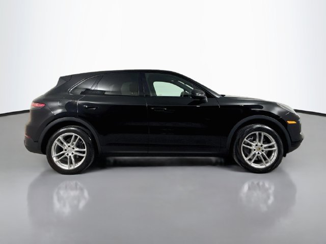 Used 2021 Porsche Cayenne AWD/4WD image 4