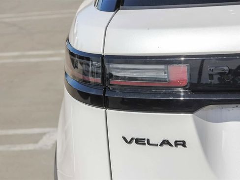 New 2026 Land Rover Range Rover Velar Dynamic SE image 7