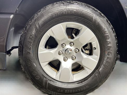 Used 2019 RAM 1500 Big Horn image 14