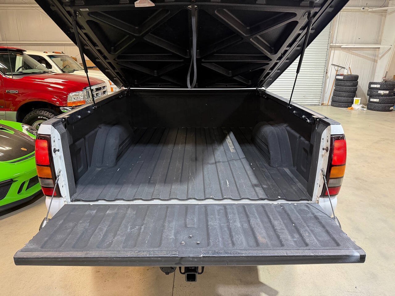 Used 2007 GMC Sierra 2500 SLE w/ Heavy-Duty Power Package AWD/4WD image 22