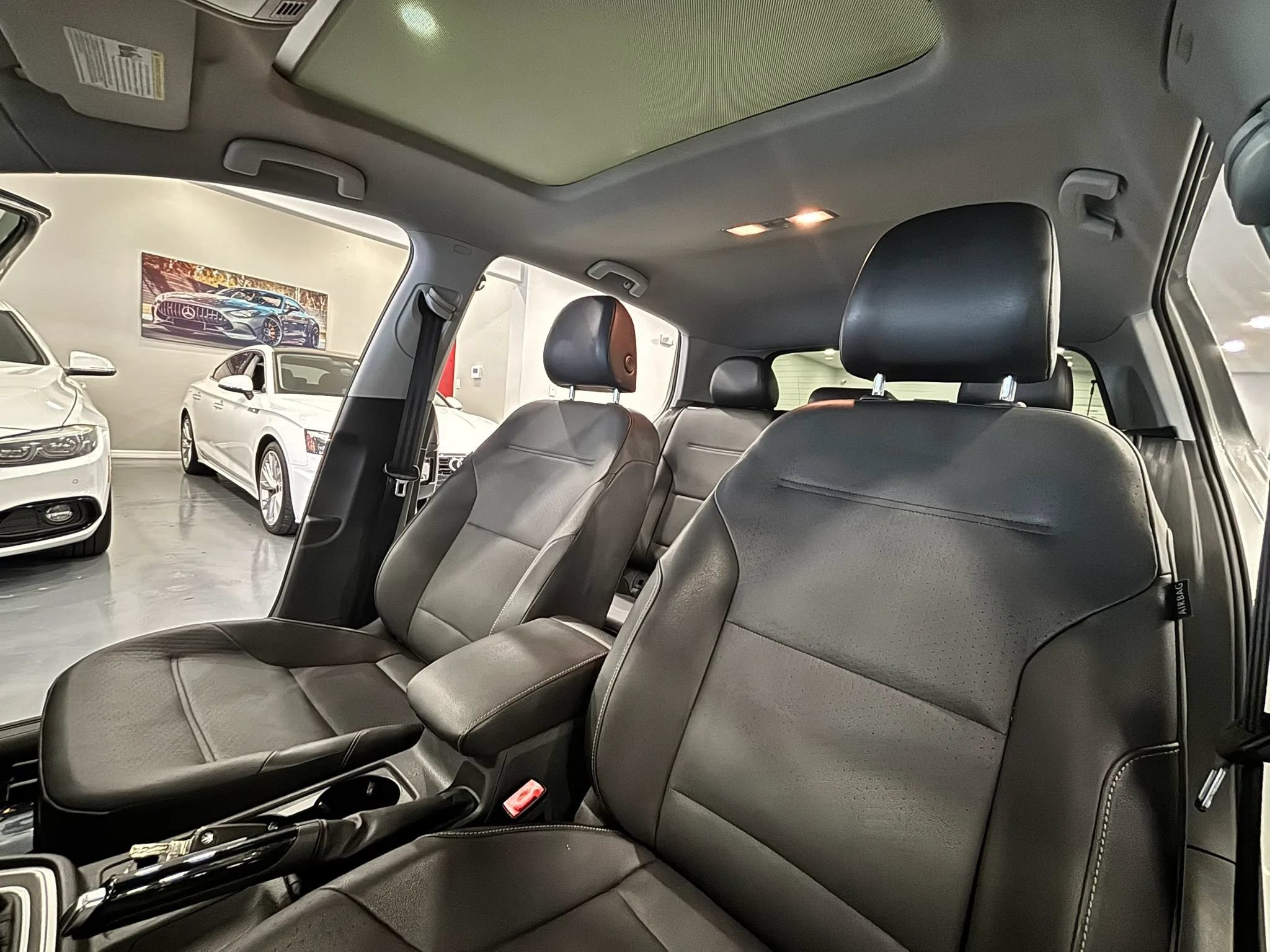 Used 2015 Volkswagen Golf S FWD image 9