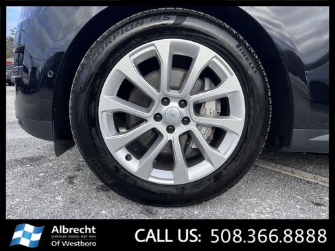 Used 2025 Land Rover Range Rover Sport SE image 33