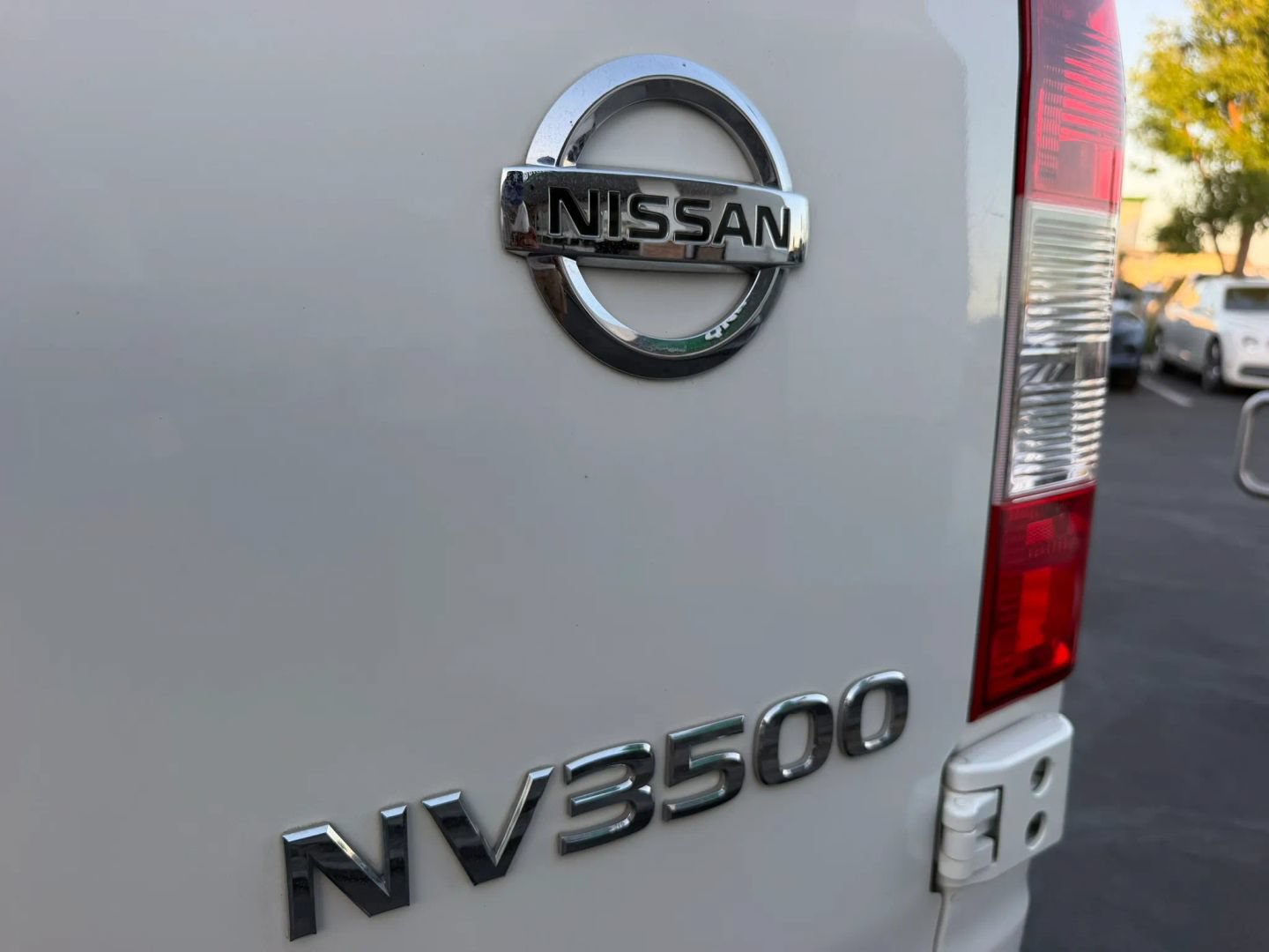 Used 2019 Nissan NV 3500 S RWD image 32