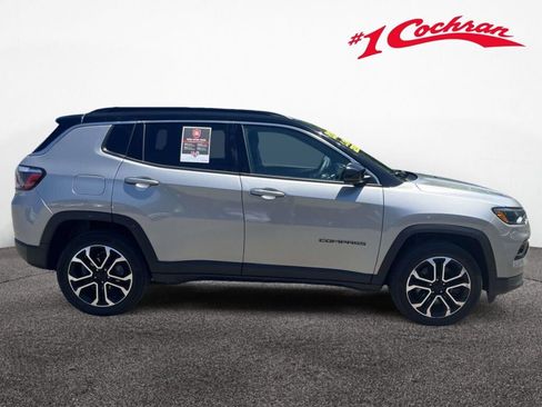 Used 2023 Jeep Compass Limited AWD/4WD image 6
