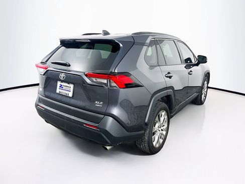 Used 2023 Toyota RAV4 XLE Premium image 7