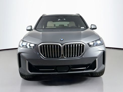 New 2026 BMW X5 xDrive40i w/ Executive Package image 2