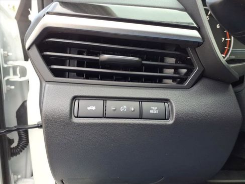 New 2025 Nissan Altima 2.5 SR image 19