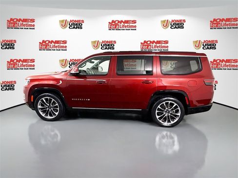 Used 2022 Jeep Wagoneer Series III w/ Premium Group I image 17