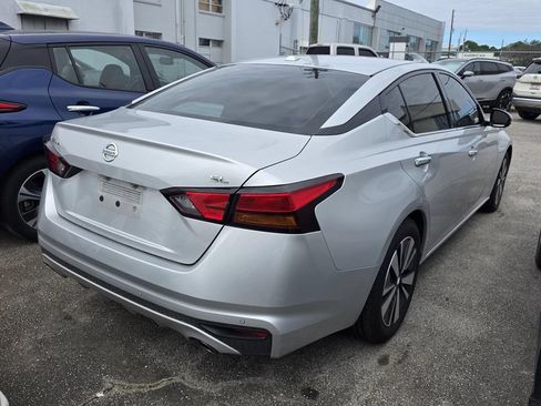 Used 2020 Nissan Altima 2.5 SL FWD image 3