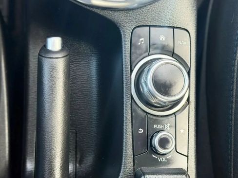 Used 2017 Toyota Yaris iA FWD image 20