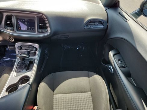 Used 2022 Dodge Challenger GT RWD image 11