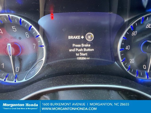 Used 2017 Chrysler Pacifica Limited FWD image 8