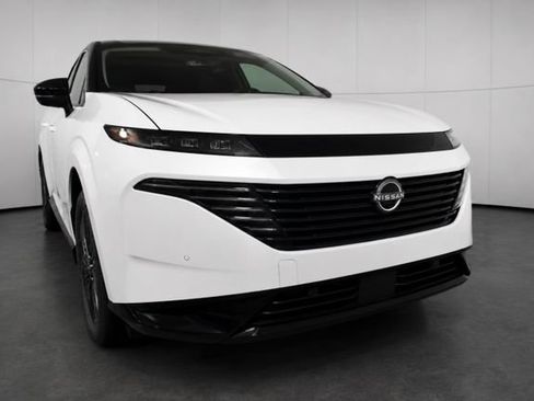 Certified 2026 Nissan Murano Platinum w/ Cargo Package AWD/4WD image 3
