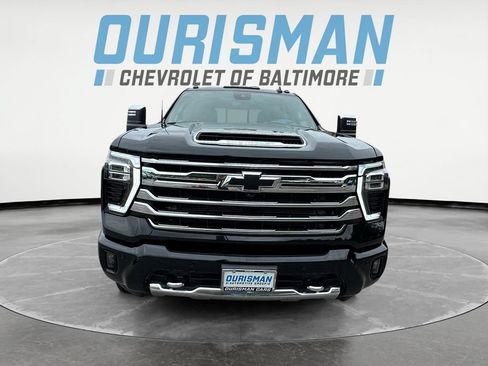 Used 2024 Chevrolet Silverado 2500 High Country AWD/4WD image 8