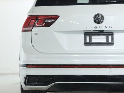 Used 2024 Volkswagen Tiguan SE R-Line image 46