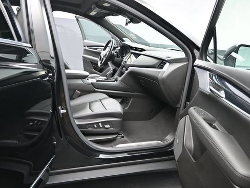 Certified 2024 Cadillac XT5 Premium Luxury AWD/4WD image 16