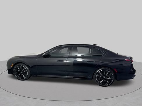 Used 2024 BMW 760i xDrive w/ Premium Package AWD/4WD image 29