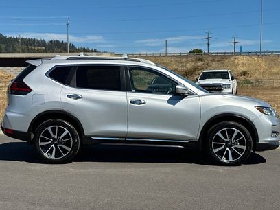 Used 2019 Nissan Rogue SL w/ Premium Package