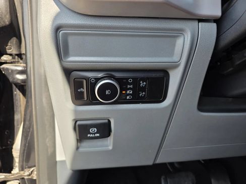 Used 2023 Ford F150 XLT AWD/4WD image 23