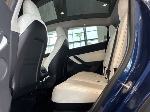 Used 2021 Tesla Model Y Performance AWD/4WD image 18