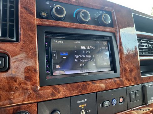 Used 2021 Chevrolet Express 2500 LS w/ Enhanced Convenience Package image 41