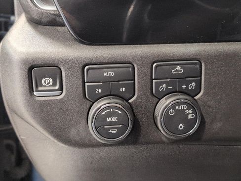 Used 2024 Chevrolet Silverado 1500 LT AWD/4WD image 11