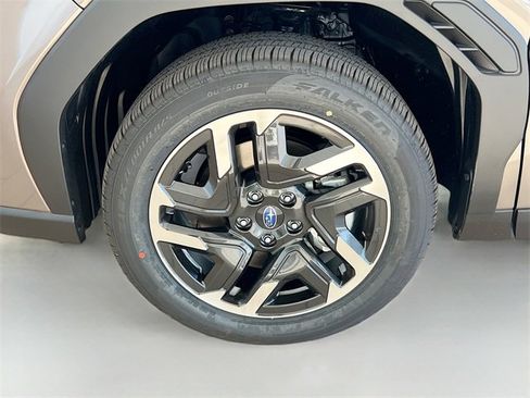 New 2025 Subaru Forester Premium image 34