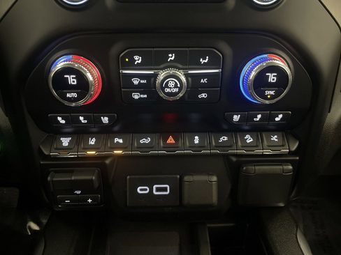 Used 2022 GMC Sierra 2500 Denali image 12