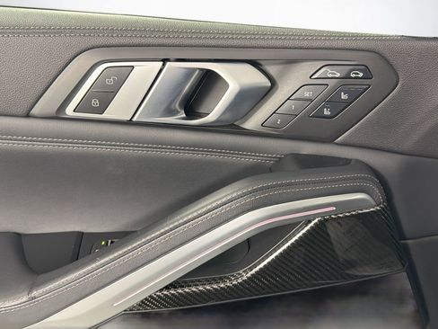 Used 2022 BMW X6 M50i w/ Executive Package image 18