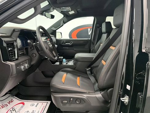 New 2026 GMC Sierra 1500 AT4 w/ Technology Package AWD/4WD image 9