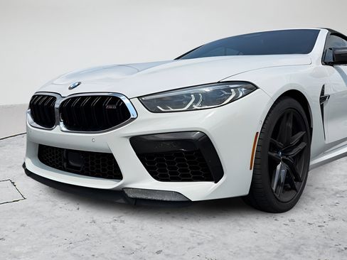 Used 2020 BMW M8 Convertible w/ M Carbon Exterior Package AWD/4WD image 29
