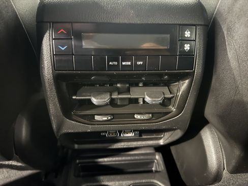 Used 2023 Jeep Grand Cherokee L Laredo AWD/4WD image 39