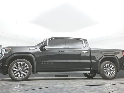 Used 2024 GMC Sierra 1500 Denali w/ Denali Reserve Package image 30