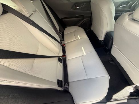 Used 2025 Toyota Prius Limited image 31