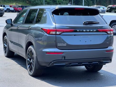 New 2026 Nissan Rogue SL AWD/4WD image 10