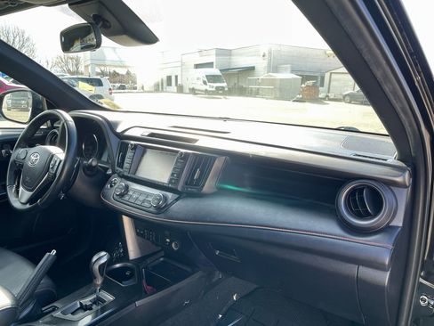 Used 2017 Toyota RAV4 SE w/ Advanced Technology Package image 47
