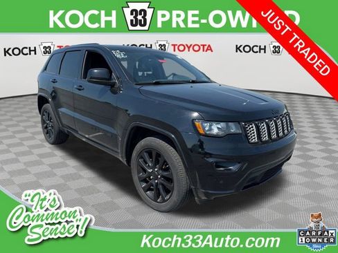 Used 2017 Jeep Grand Cherokee Altitude AWD/4WD image 1