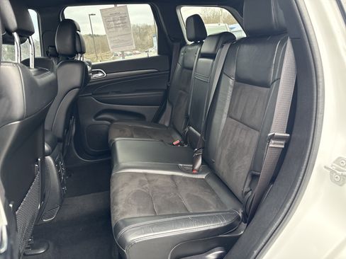 Used 2022 Jeep Grand Cherokee Laredo X image 13