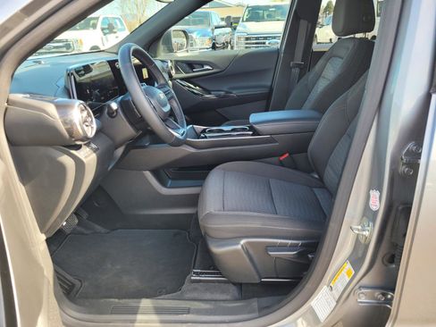 Used 2025 Chevrolet Equinox LT AWD/4WD image 10