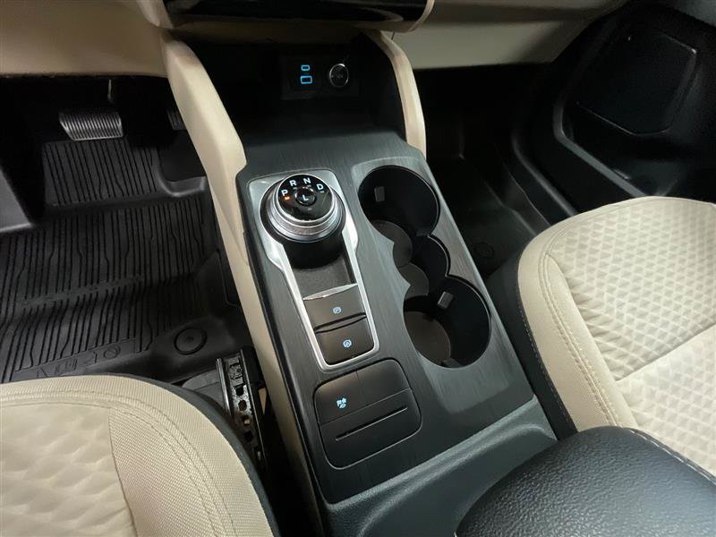 Used 2021 Ford Escape SE w/ Cold Weather Package AWD/4WD image 14
