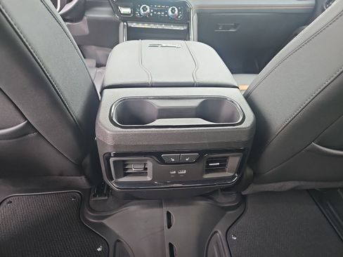 Used 2024 GMC Sierra 3500 AT4 w/ AT4 Premium Plus Package image 15